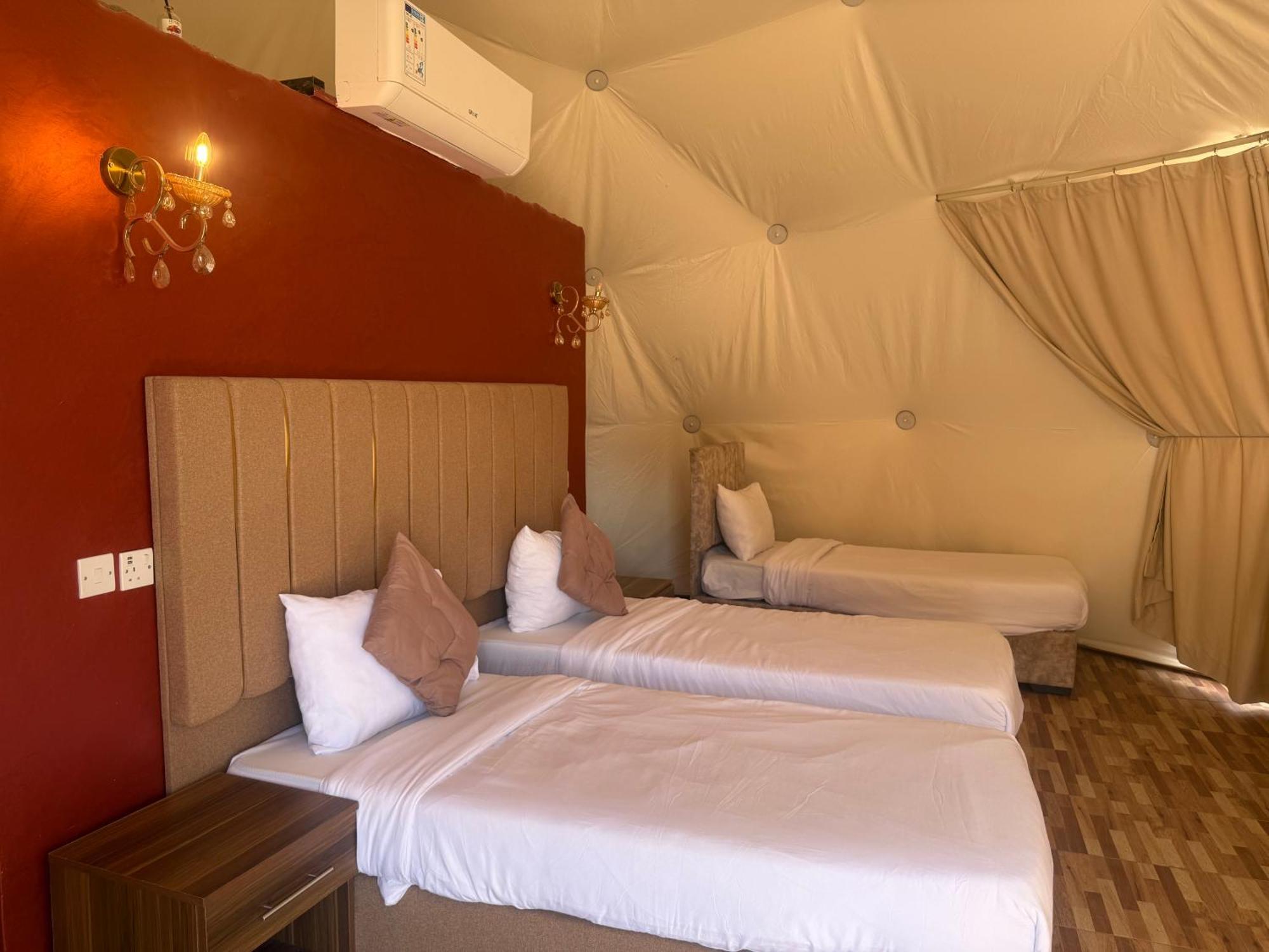 Rum Luxury Camp Wadi Rum Exterior photo
