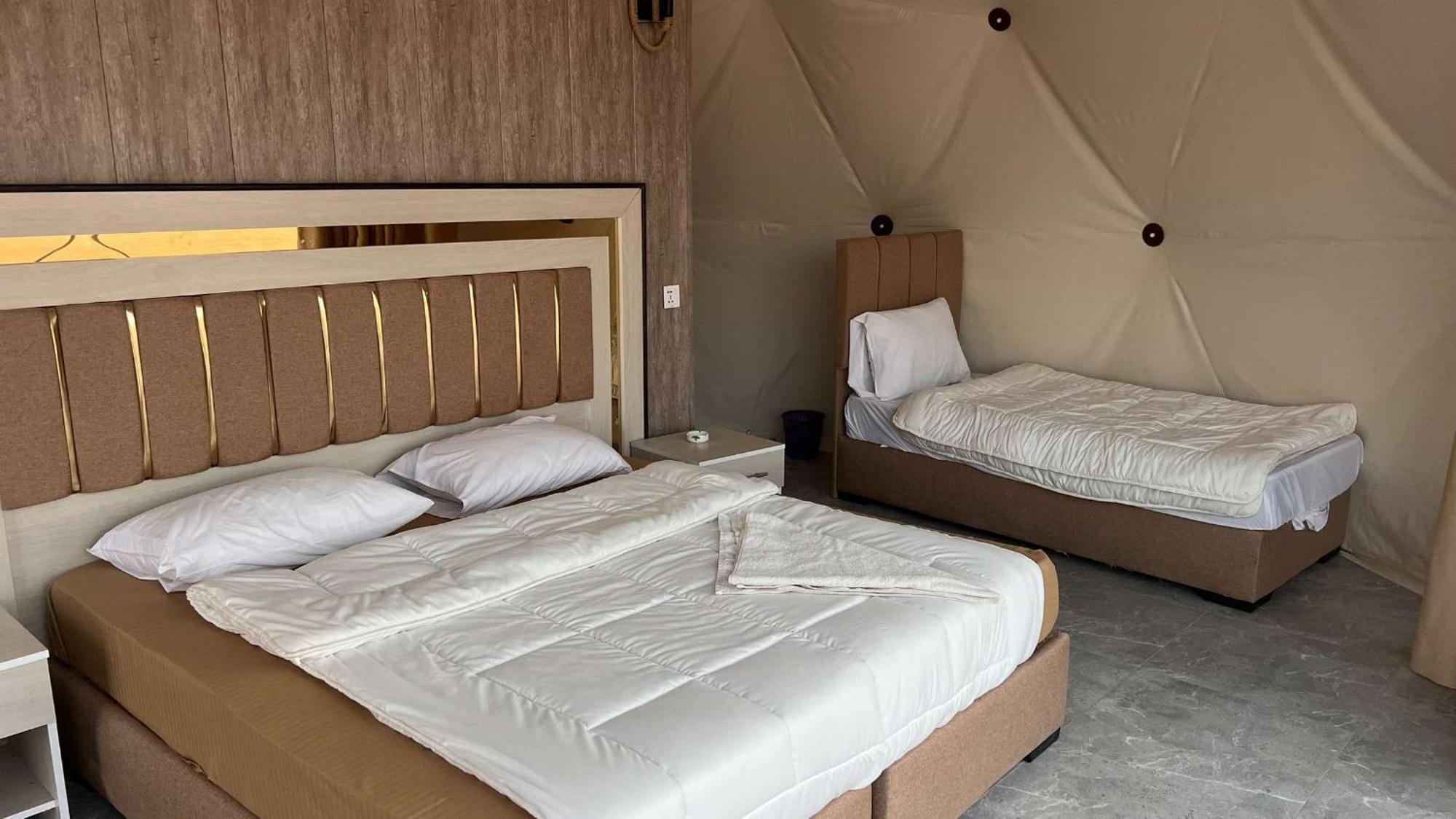 Rum Luxury Camp Wadi Rum Room photo